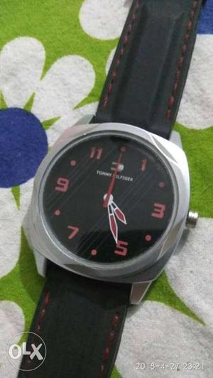 Tommy hilfiger wrist watch, 100% working,