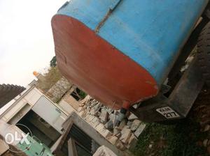 Tractor water tank lightly leakeg good condiction tyre