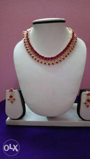Women's Red And White Beaded Necklace