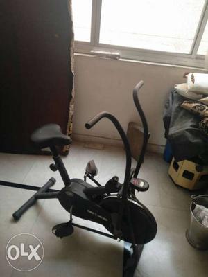 Exercise cycle in good condition with digital