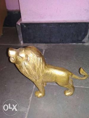 Gold-colored Ceramic Lion Miniature