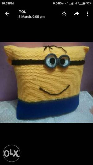 Minion cushion