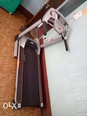Motorized treadmill,gud condition. AerofitAF782