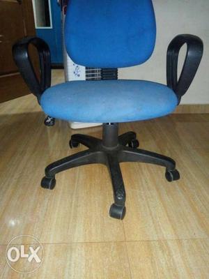 Office chair small haitrolic problem,good