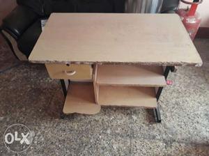 Rectangular Brown Wooden computer table