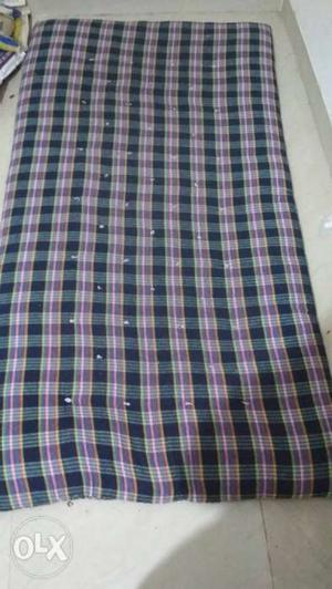 Soft single cotton bed size 3×6 less then 6 month used