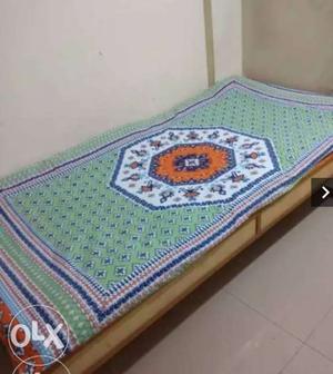 Wooden bed for sell