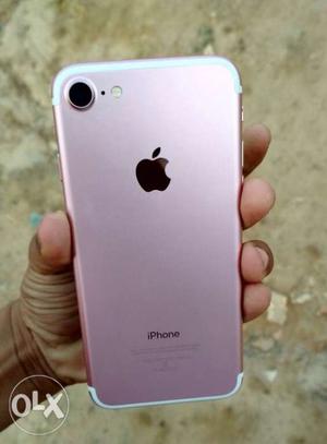 Apple iPhone 7 32GB Rose Gold like new.. 1year