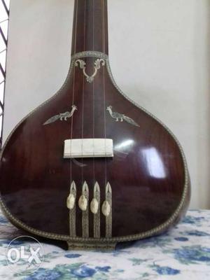 Brown Sitar String Instrument