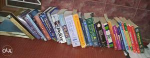 Complete set of original MBBS text books, first