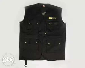 NIKON Black Zip-up Vest