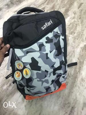 Safari college / school, brand new bag. not even