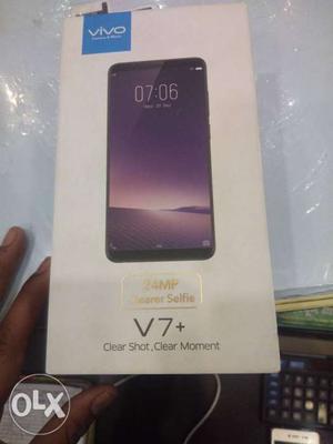 Vivo v7 plus 5 month new condition with all