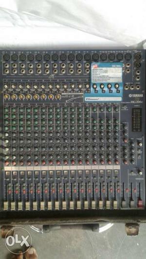 Yamaha mixer.mg206c