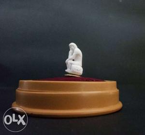 This is a THINKER'S statue carved in tiny piece of ordinary