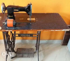 This is picco sewing machine with running new