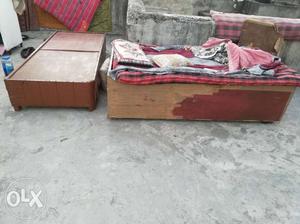 Two single bed for family or bachlors in cheap