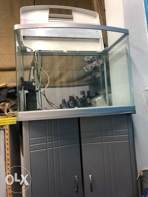 Very good condition of fish tank with led light