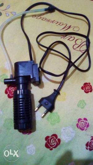 Water filter for 2 feet aquarium