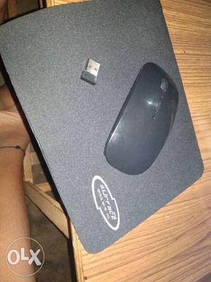 Wireless mouse with free mouse pad.. (2.4 GHz... Price