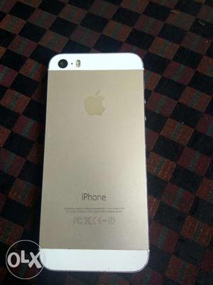 Full box iPhone 5s 16 gb includes head phone and charger