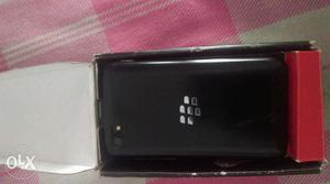 I want to sell my blackberry Q5 neat cndtn only