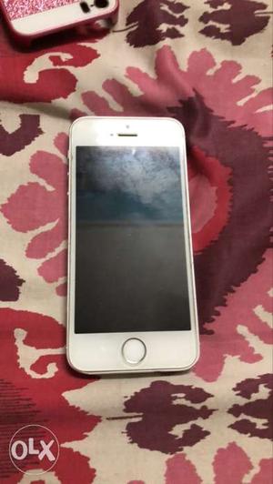 Iphone5s Silver Colur 16gb With All Acessories
