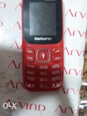 Karbon keypad phone with dual sim and light.with