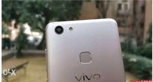 Vivo V7. Just 5 days old, with receipt, charger and box