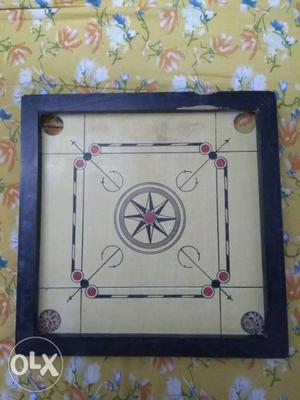 Black And Beige Carrom Board (20" inches)