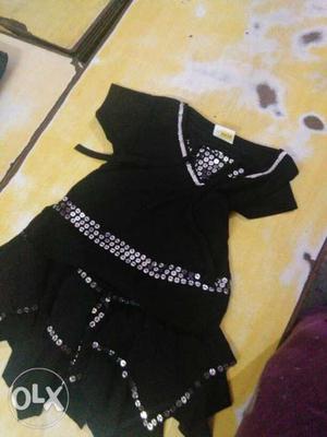 Black And White Floral Long-sleeved Dress
