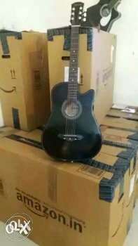 Black Venetian-cutaway Acoustic Fuitar