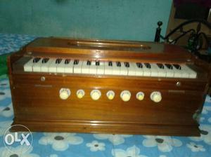 Brown Wooden Harmonium new in condition