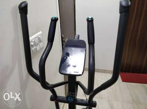 Cross trainer with multifunction big display and