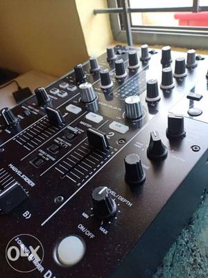 For sale Pioneer Djm month old with