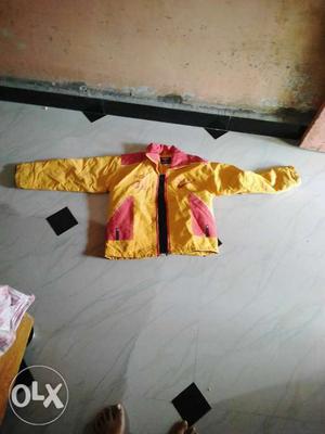Mast jacket hai sirf 300 rupees