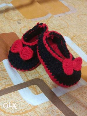 Mickey mouse crochet baby booties