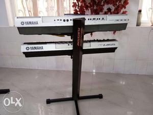 Multiple Keyboard stand