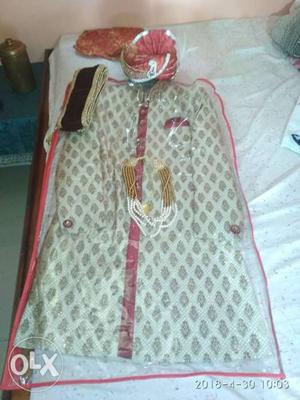 Sherwani from Manyawar only 1time used actual