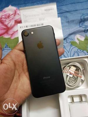 Apple Iphone 7 32GB Black Color in Warranty. Immaculate
