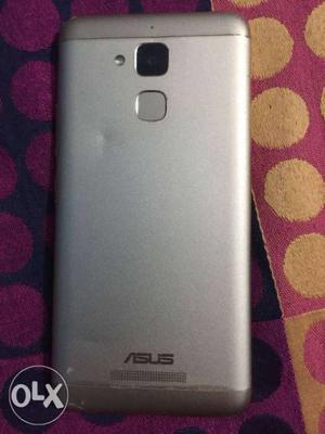 Asus_X008DA phone for sale 3GB ram 32GB storage