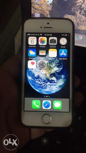 IPhone 5s, 4 years old, in excellent condition,