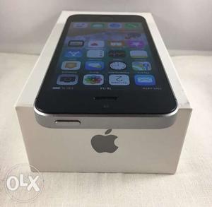 IPhone SE Space grey 32 GB Perfect condition No
