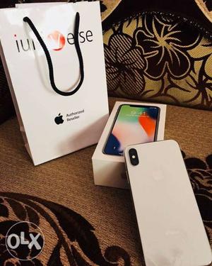 IPhone X 64GB good condition earphone charger