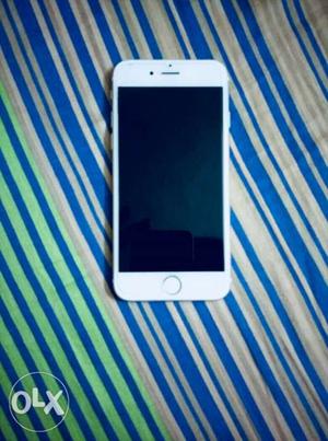 Iphone 6S 128GB gold in awesome condition. Not a