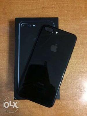 Iphone 7plus jet black 128gb box piece 1 year