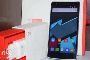 One Plus 1 Phone all accessories, 2 years old. bill box _4G