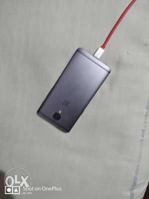 Oneplus 3T 1year old