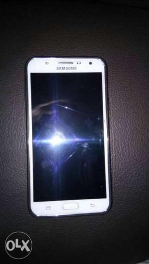SAMSUNG J7 16GB white colour awesome condition