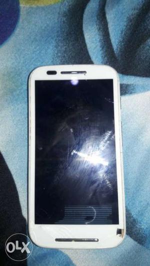 Screen cracked.baki sab thik h.